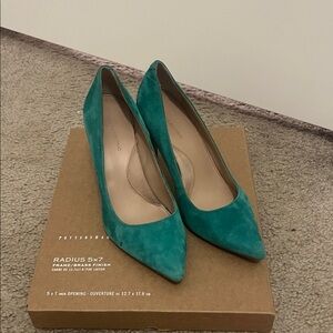 Banana Republic Teal Suede Heels